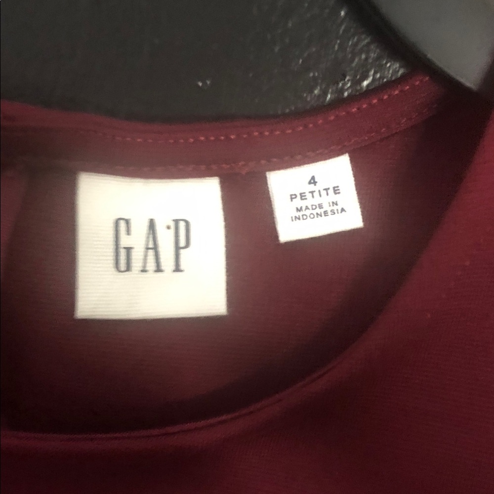 GAP Sleeveless Mini Dress in Burgundy - Picture 4 of 5